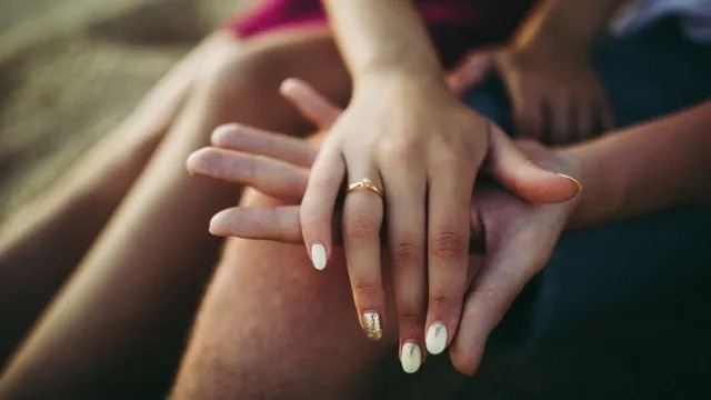 Así es como coquetea cada signo del zodíaco